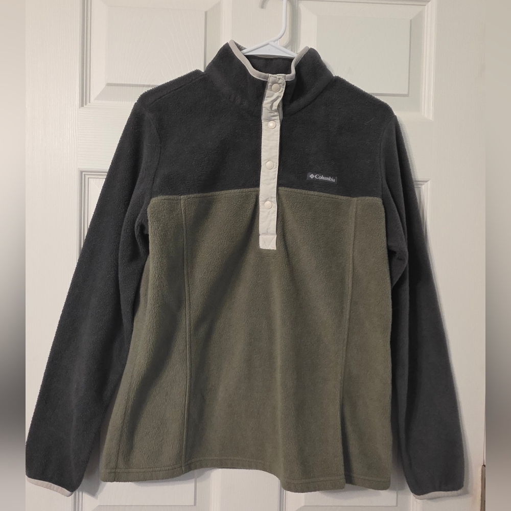Columbia Two-Tone Olive Green & Dark Gray Snap Pullover Fleece